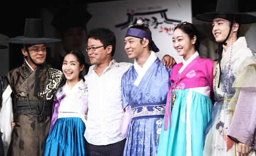 dvd-201010/17/dc25ed7f-0b7e-46b9-b347-575d7ed371b1.jpg